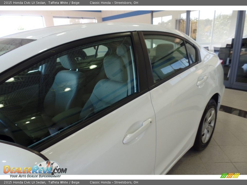 2015 Honda Civic LX Sedan Taffeta White / Beige Photo #8