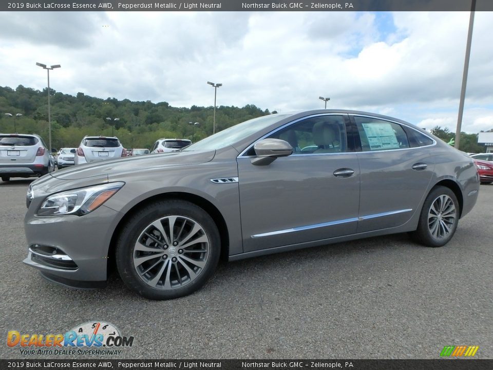 Front 3/4 View of 2019 Buick LaCrosse Essence AWD Photo #1