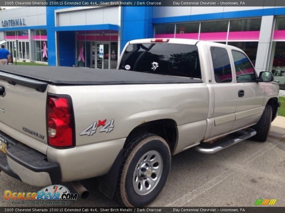 2005 Chevrolet Silverado 1500 LS Extended Cab 4x4 Silver Birch Metallic / Dark Charcoal Photo #7