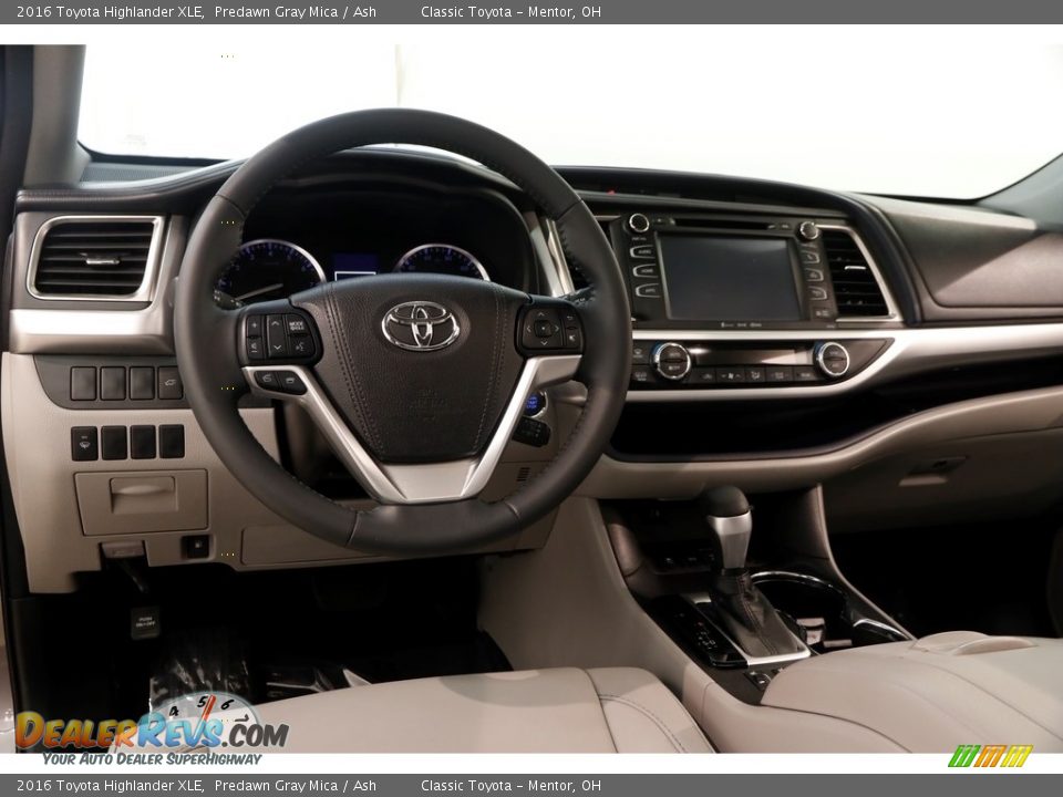 2016 Toyota Highlander XLE Predawn Gray Mica / Ash Photo #6