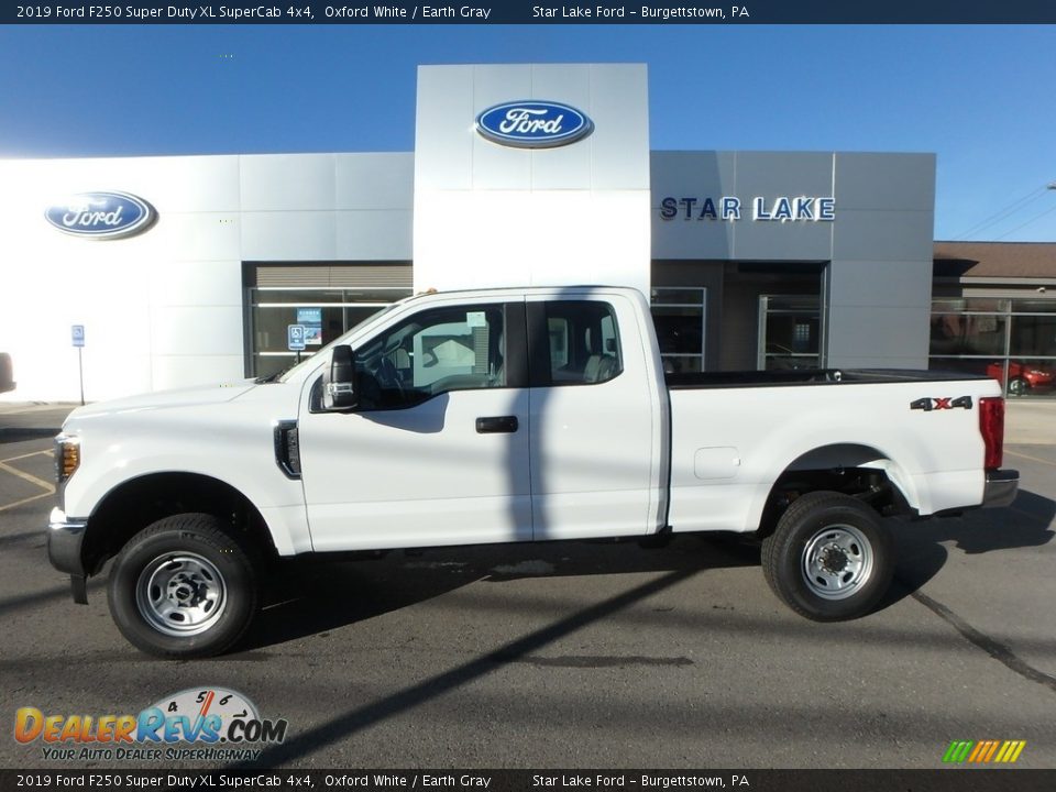 2019 Ford F250 Super Duty XL SuperCab 4x4 Oxford White / Earth Gray Photo #1