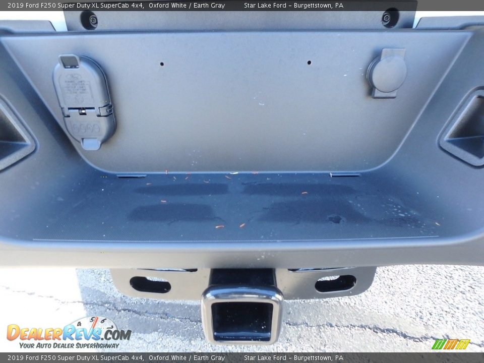 2019 Ford F250 Super Duty XL SuperCab 4x4 Oxford White / Earth Gray Photo #7