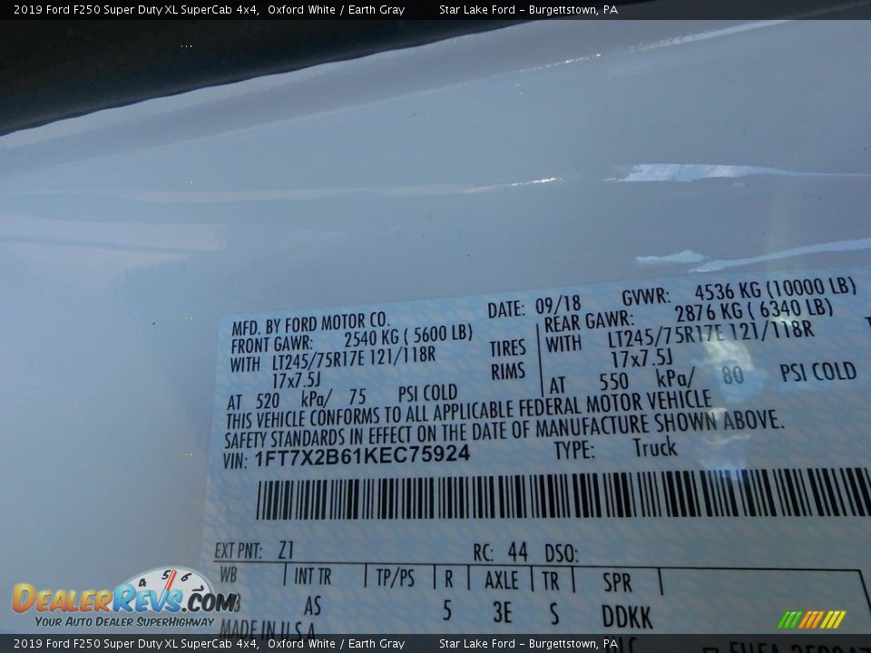 2019 Ford F250 Super Duty XL SuperCab 4x4 Oxford White / Earth Gray Photo #12