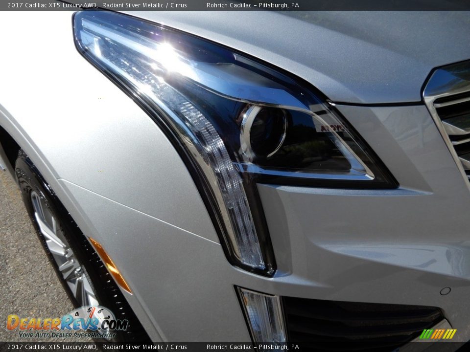 2017 Cadillac XT5 Luxury AWD Radiant Silver Metallic / Cirrus Photo #10