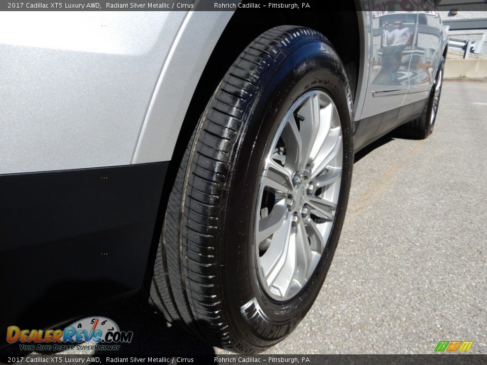 2017 Cadillac XT5 Luxury AWD Radiant Silver Metallic / Cirrus Photo #12