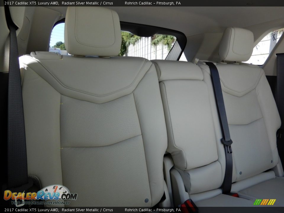 2017 Cadillac XT5 Luxury AWD Radiant Silver Metallic / Cirrus Photo #20