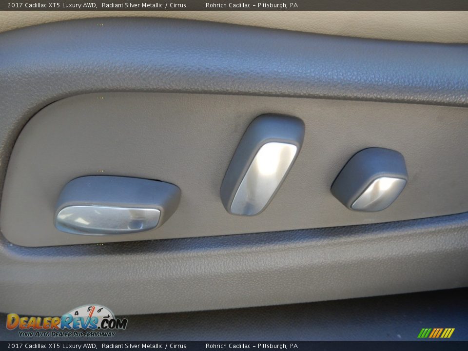 2017 Cadillac XT5 Luxury AWD Radiant Silver Metallic / Cirrus Photo #23