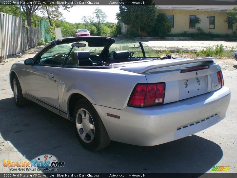 2000 Ford Mustang V6 Convertible Silver Metallic / Dark Charcoal Photo #13