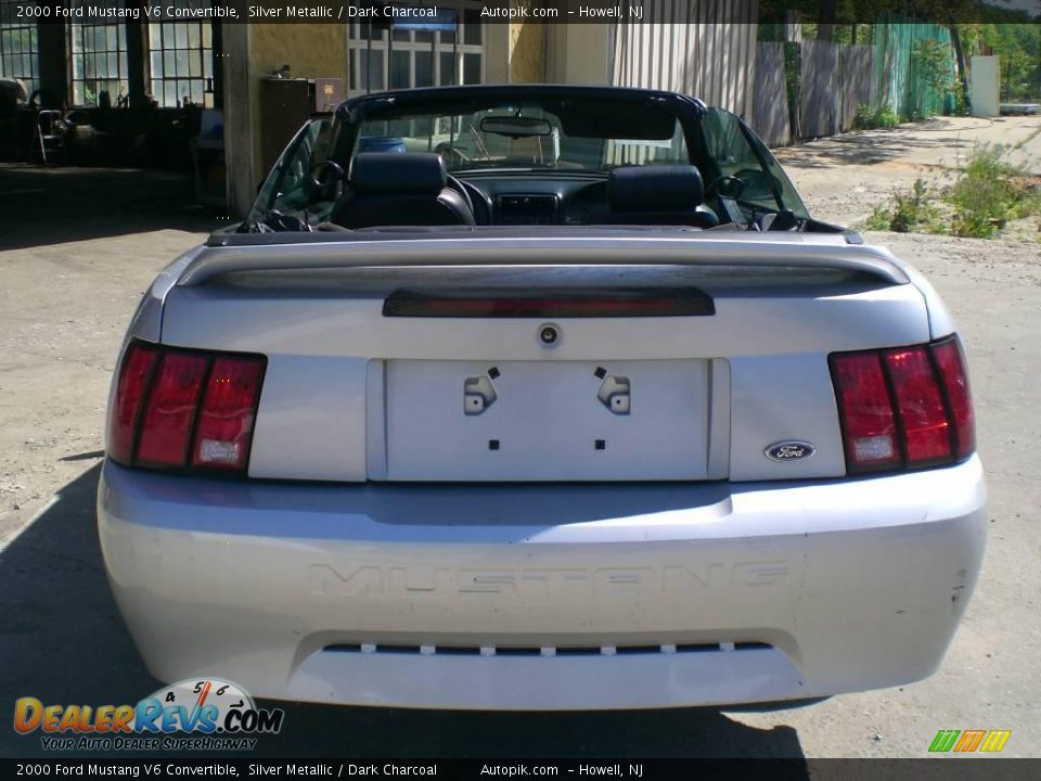 2000 Ford Mustang V6 Convertible Silver Metallic / Dark Charcoal Photo #14