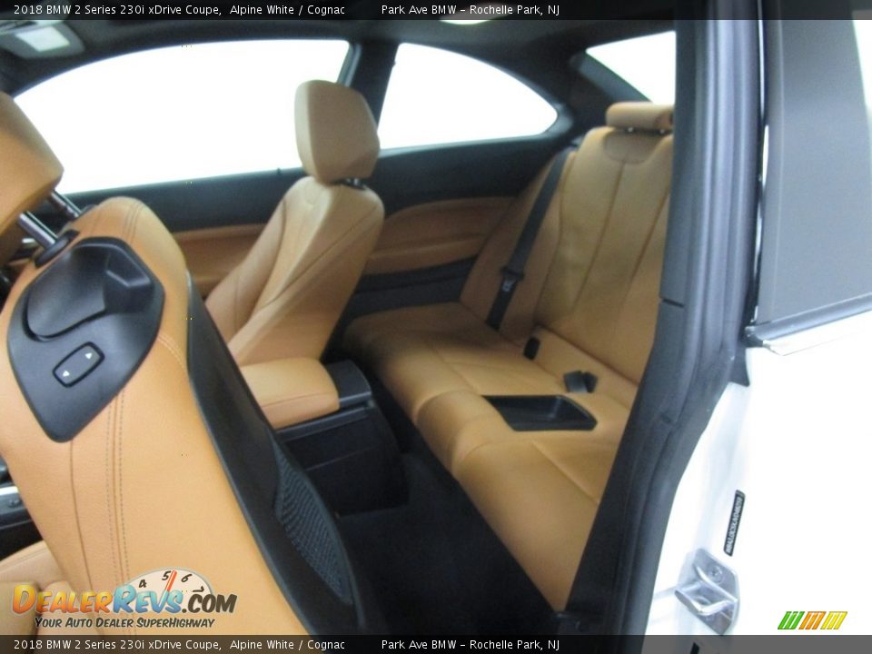 2018 BMW 2 Series 230i xDrive Coupe Alpine White / Cognac Photo #13