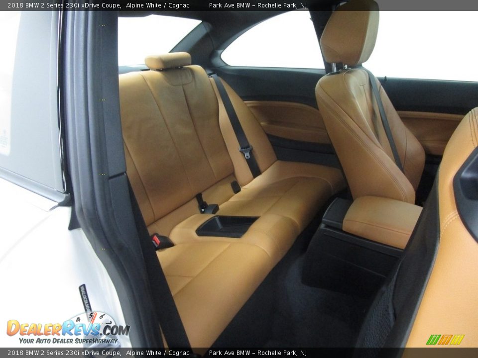 2018 BMW 2 Series 230i xDrive Coupe Alpine White / Cognac Photo #18