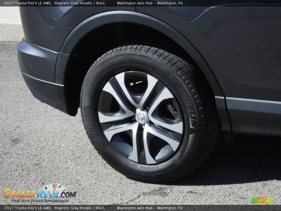 2017 Toyota RAV4 LE AWD Magnetic Gray Metallic / Black Photo #3