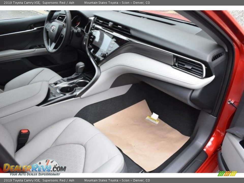 Ash Interior - 2019 Toyota Camry XSE Photo #11