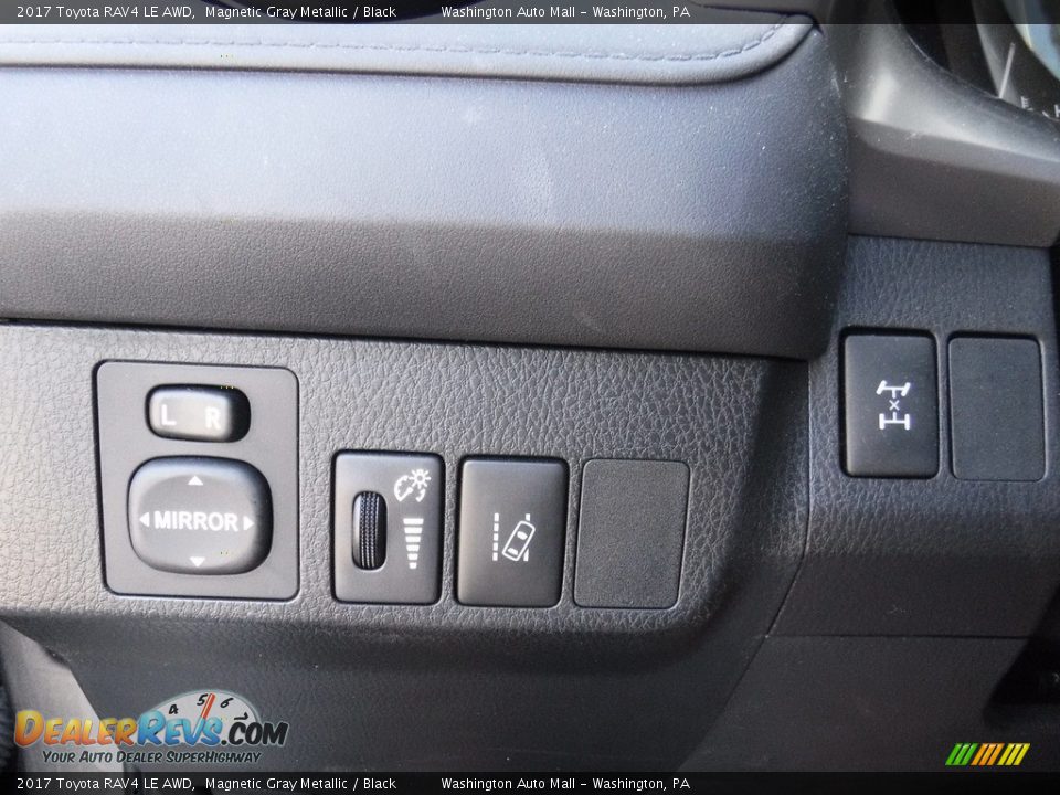2017 Toyota RAV4 LE AWD Magnetic Gray Metallic / Black Photo #12