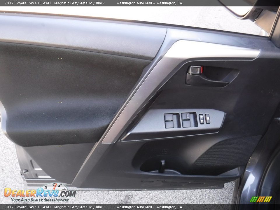 2017 Toyota RAV4 LE AWD Magnetic Gray Metallic / Black Photo #18