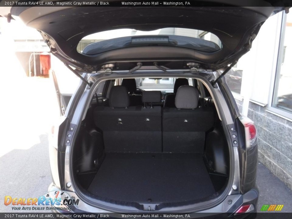 2017 Toyota RAV4 LE AWD Magnetic Gray Metallic / Black Photo #22