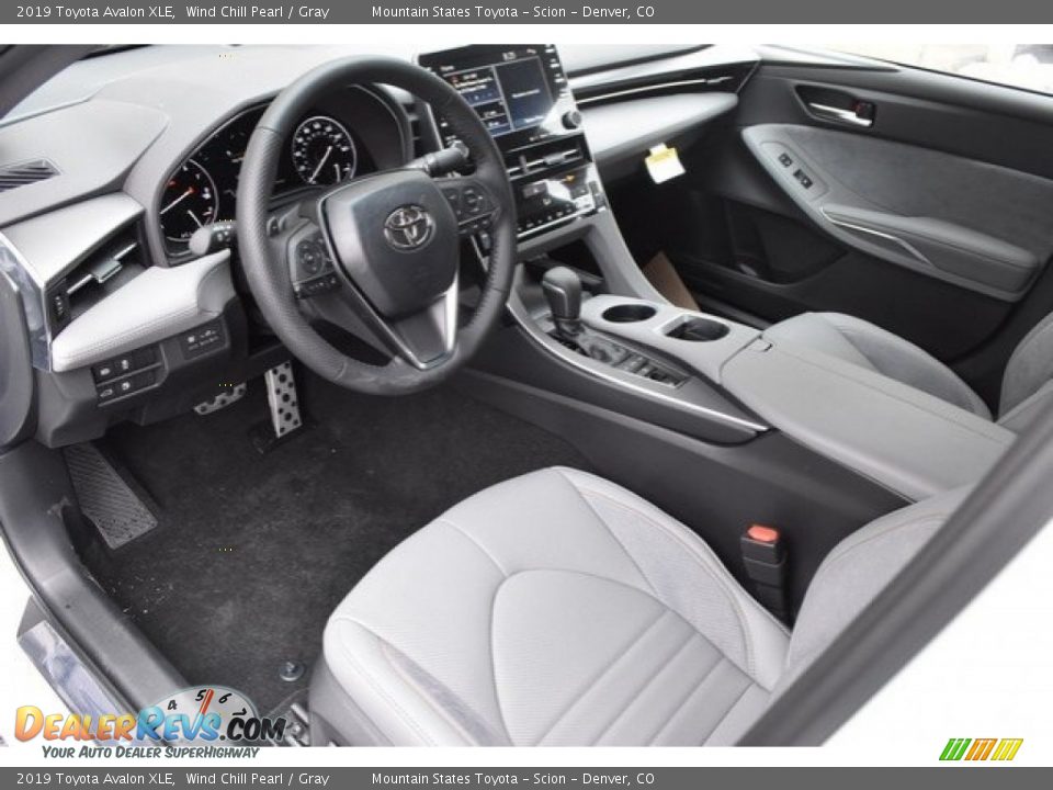 2019 Toyota Avalon XLE Wind Chill Pearl / Gray Photo #5