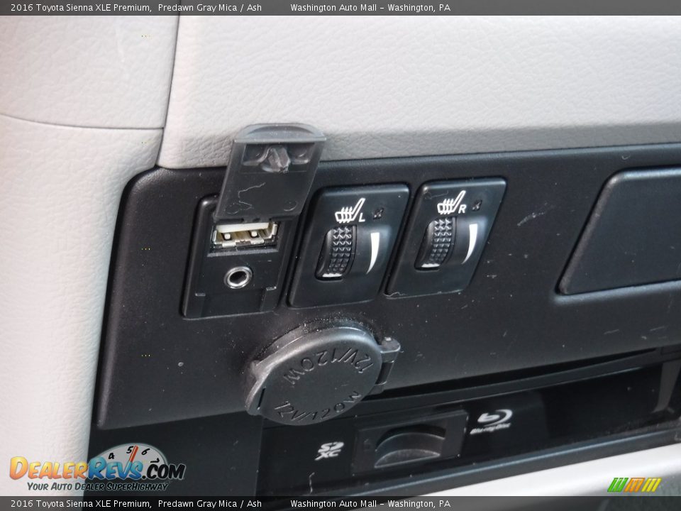 2016 Toyota Sienna XLE Premium Predawn Gray Mica / Ash Photo #22