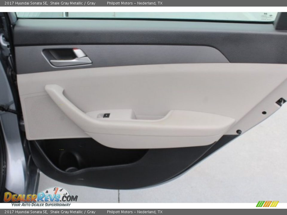 2017 Hyundai Sonata SE Shale Gray Metallic / Gray Photo #29