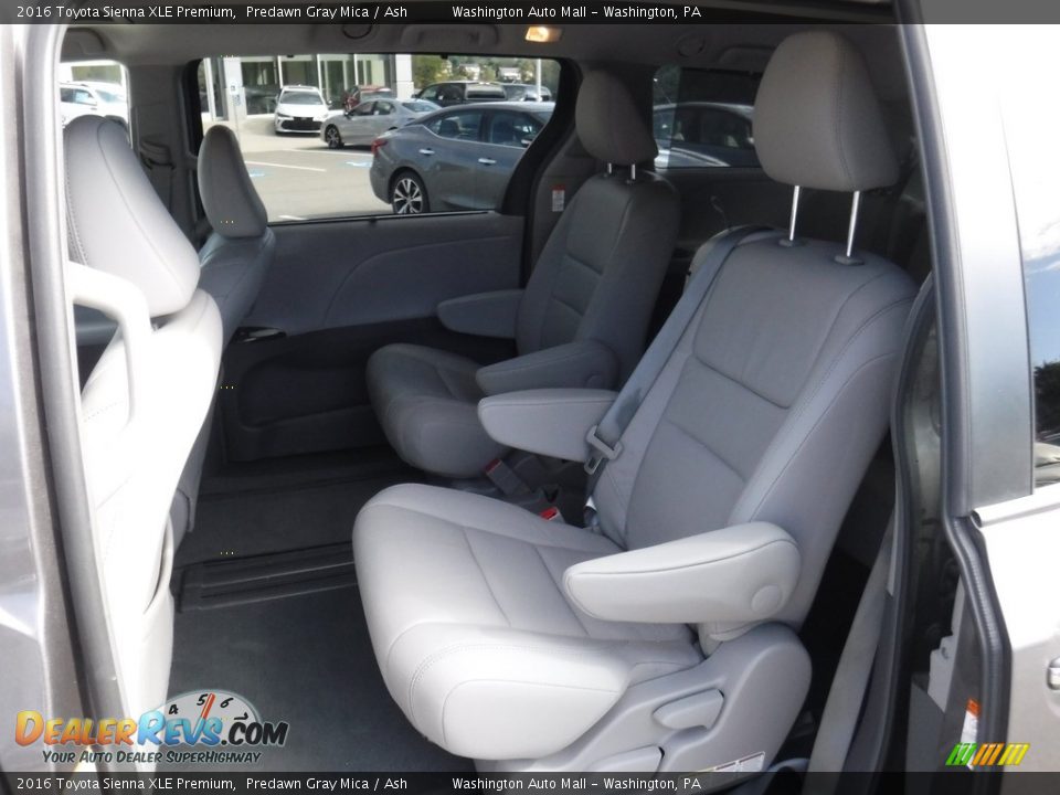 2016 Toyota Sienna XLE Premium Predawn Gray Mica / Ash Photo #26