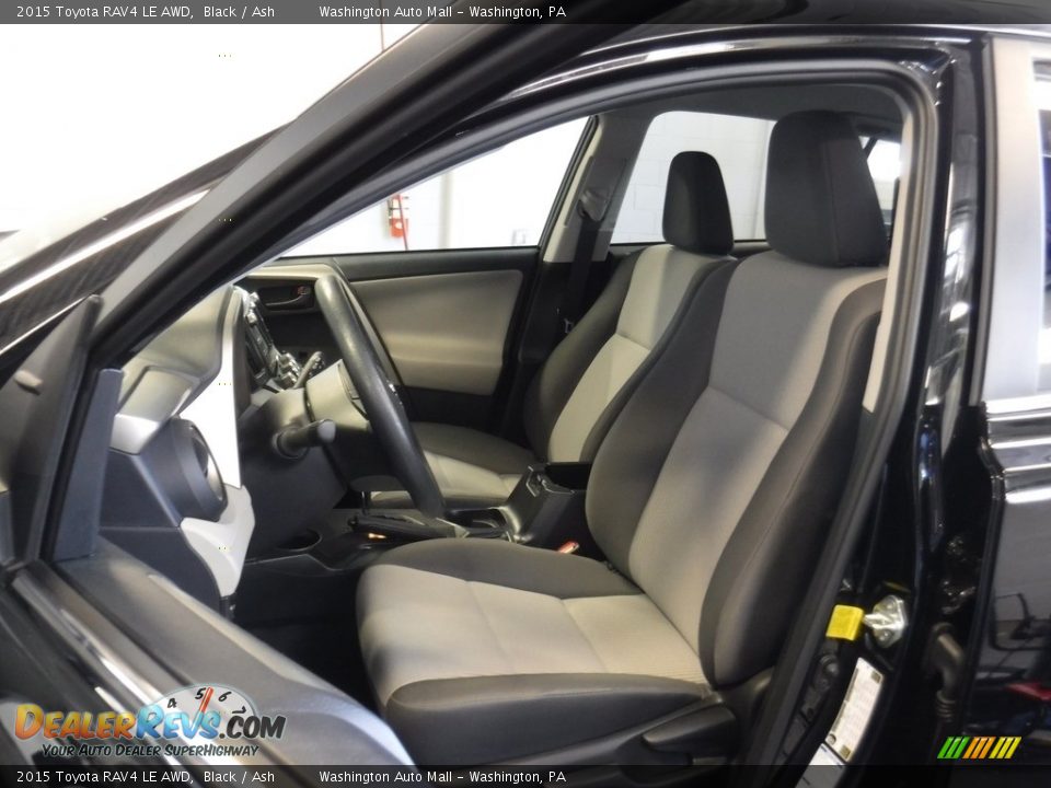 2015 Toyota RAV4 LE AWD Black / Ash Photo #13