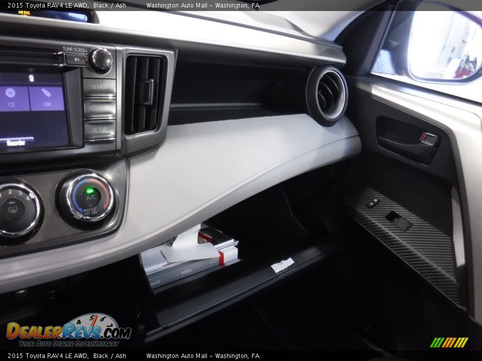 2015 Toyota RAV4 LE AWD Black / Ash Photo #15