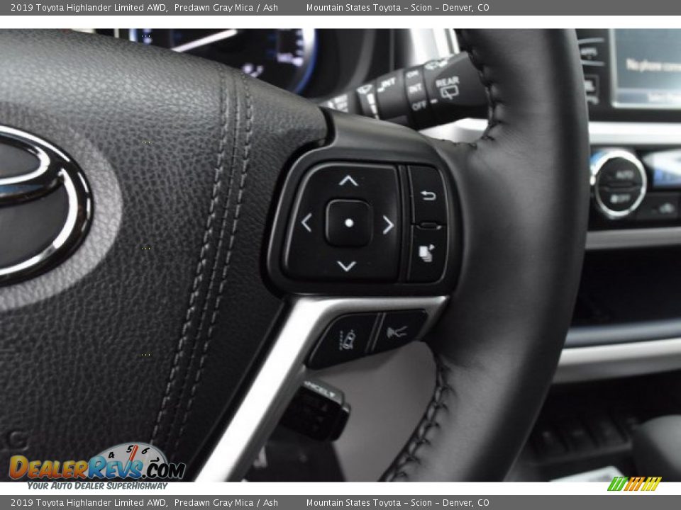 2019 Toyota Highlander Limited AWD Predawn Gray Mica / Ash Photo #31