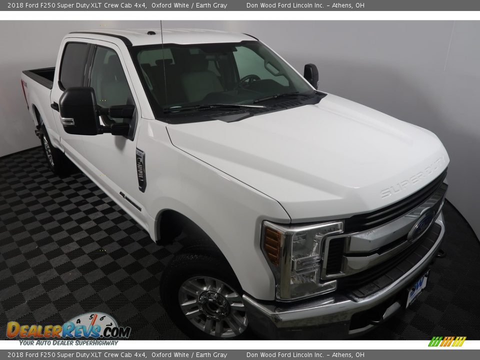 2018 Ford F250 Super Duty XLT Crew Cab 4x4 Oxford White / Earth Gray Photo #2