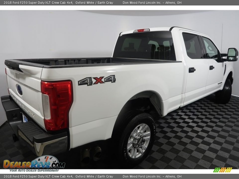2018 Ford F250 Super Duty XLT Crew Cab 4x4 Oxford White / Earth Gray Photo #11