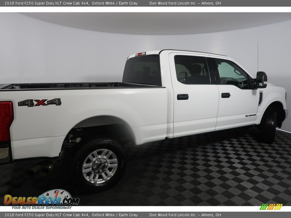 2018 Ford F250 Super Duty XLT Crew Cab 4x4 Oxford White / Earth Gray Photo #12