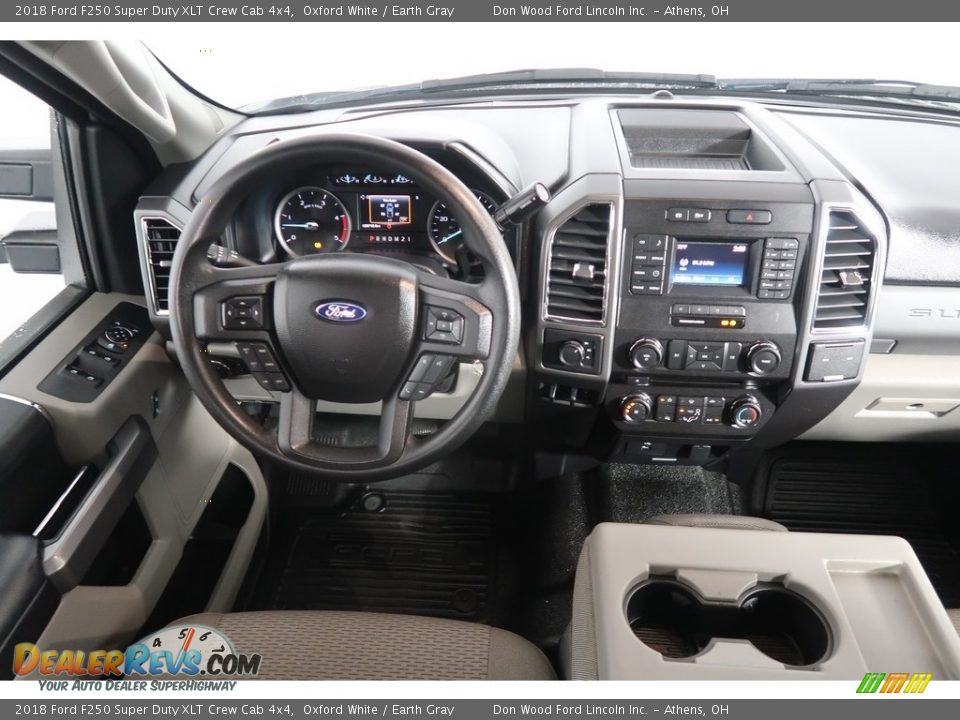 2018 Ford F250 Super Duty XLT Crew Cab 4x4 Oxford White / Earth Gray Photo #15