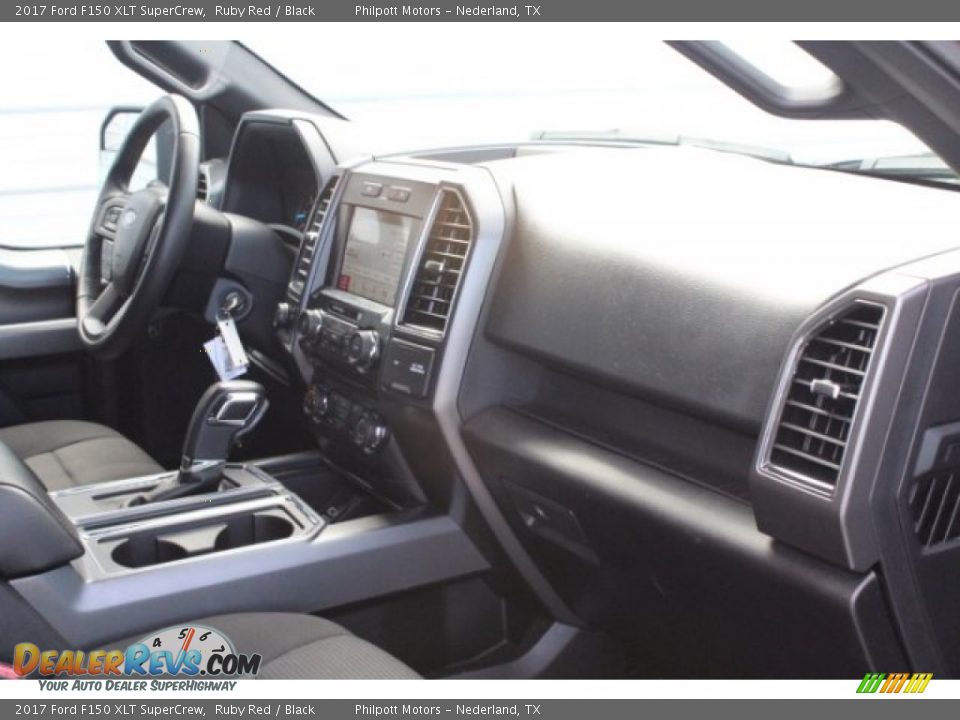 2017 Ford F150 XLT SuperCrew Ruby Red / Black Photo #34