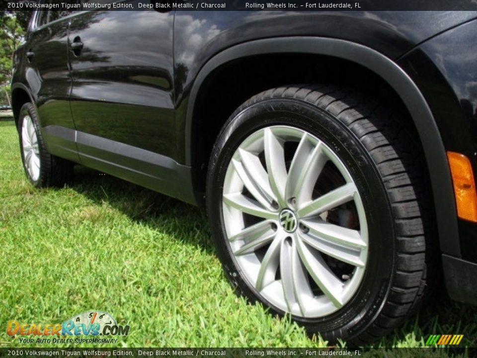 2010 Volkswagen Tiguan Wolfsburg Edition Deep Black Metallic / Charcoal Photo #18