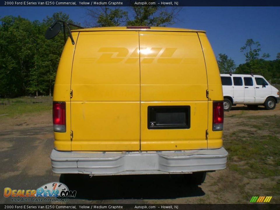 2000 Ford E Series Van E250 Commercial Yellow / Medium Graphite Photo #6