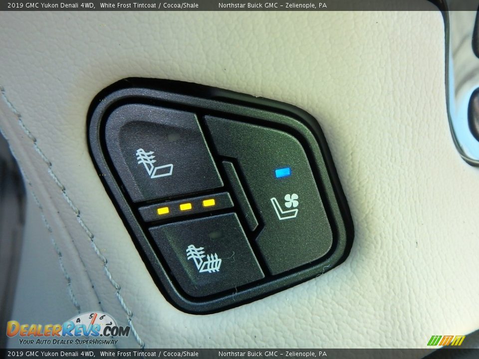 2019 GMC Yukon Denali 4WD White Frost Tintcoat / Cocoa/Shale Photo #18