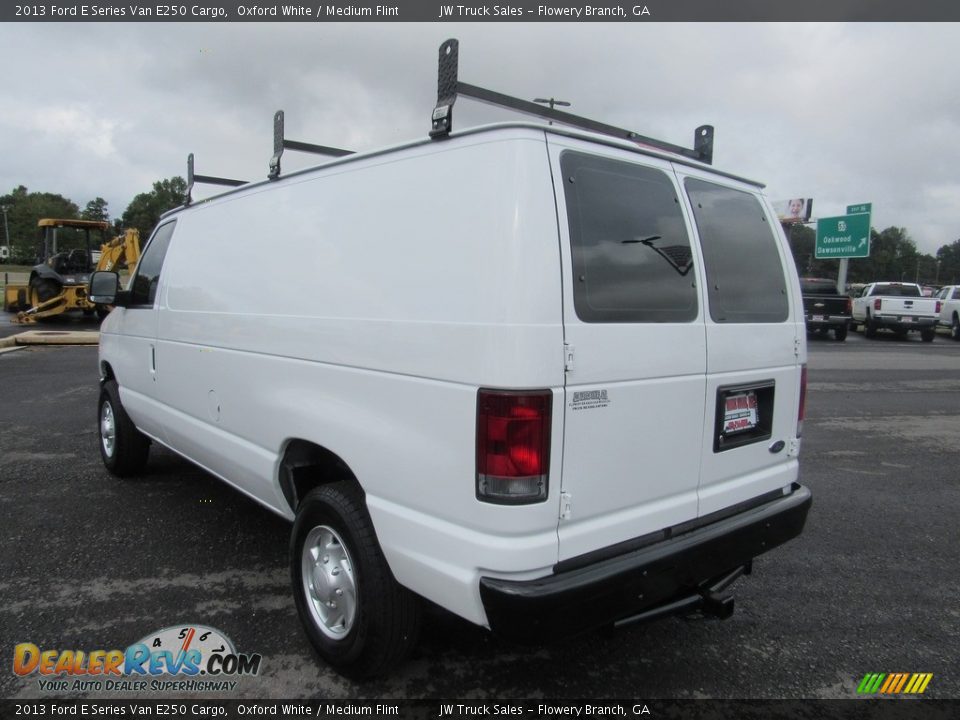 2013 Ford E Series Van E250 Cargo Oxford White / Medium Flint Photo #3