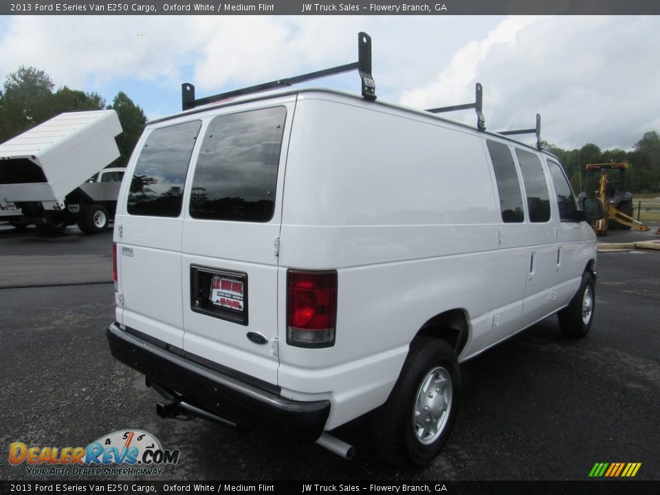 2013 Ford E Series Van E250 Cargo Oxford White / Medium Flint Photo #5