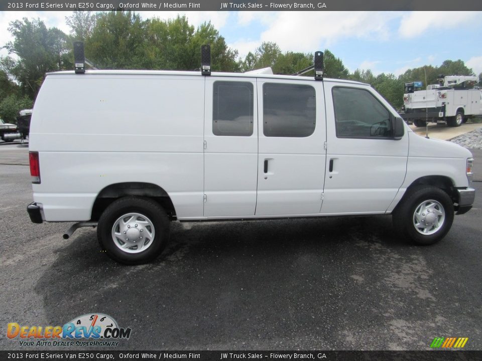 2013 Ford E Series Van E250 Cargo Oxford White / Medium Flint Photo #6