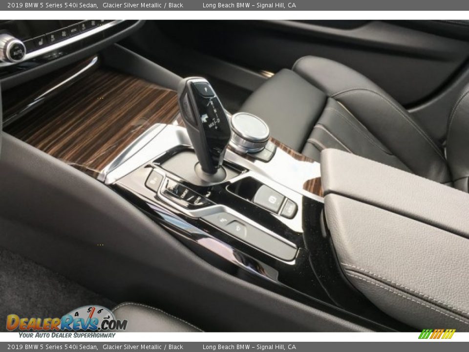 2019 BMW 5 Series 540i Sedan Glacier Silver Metallic / Black Photo #7