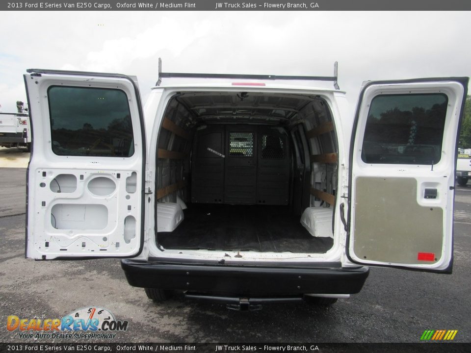 2013 Ford E Series Van E250 Cargo Oxford White / Medium Flint Photo #9