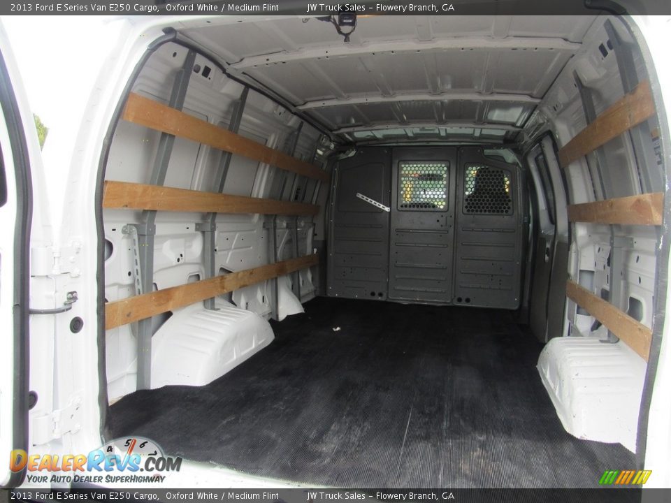 2013 Ford E Series Van E250 Cargo Oxford White / Medium Flint Photo #12