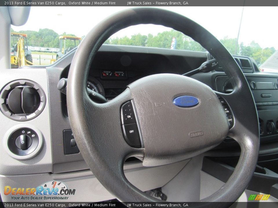 2013 Ford E Series Van E250 Cargo Oxford White / Medium Flint Photo #27