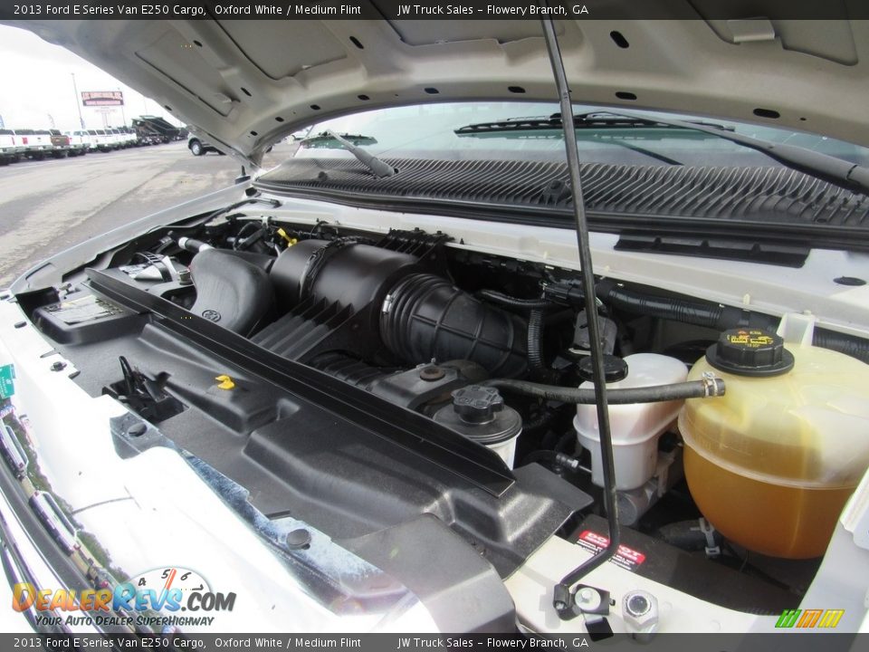 2013 Ford E Series Van E250 Cargo Oxford White / Medium Flint Photo #33