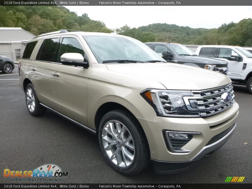 Front 3/4 View of 2018 Ford Expedition Limited 4x4 Photo #3