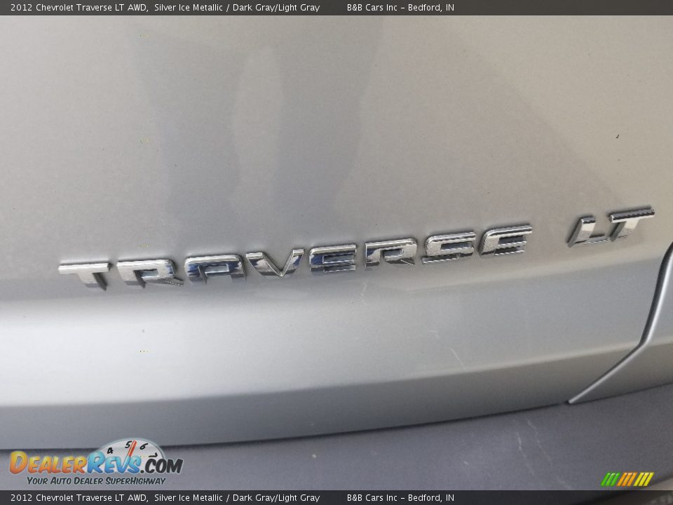 2012 Chevrolet Traverse LT AWD Silver Ice Metallic / Dark Gray/Light Gray Photo #16