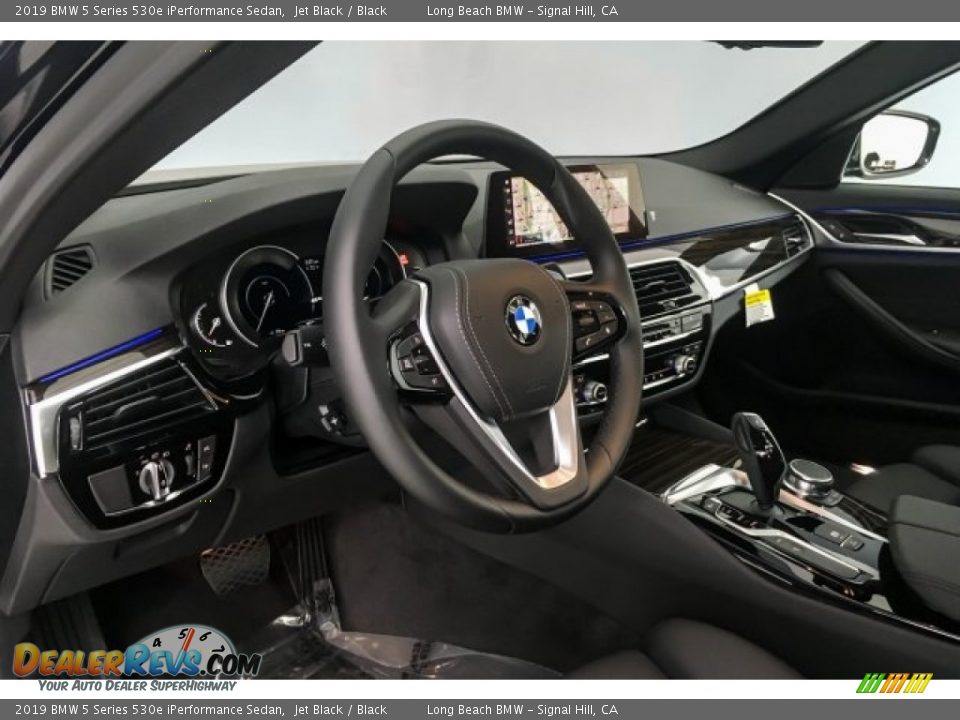 2019 BMW 5 Series 530e iPerformance Sedan Jet Black / Black Photo #4