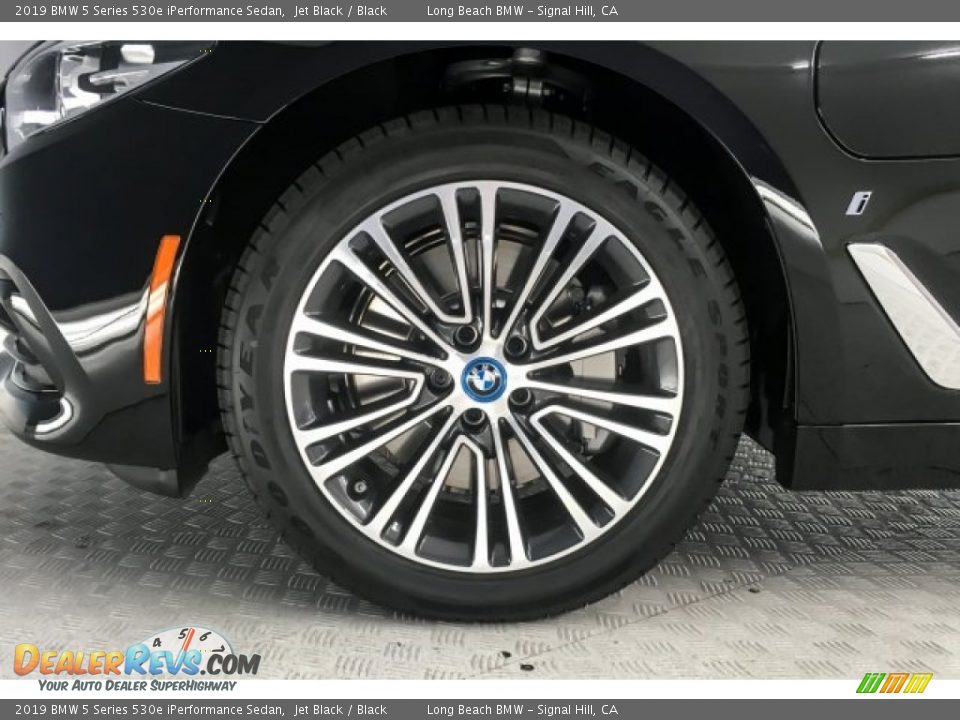 2019 BMW 5 Series 530e iPerformance Sedan Wheel Photo #9