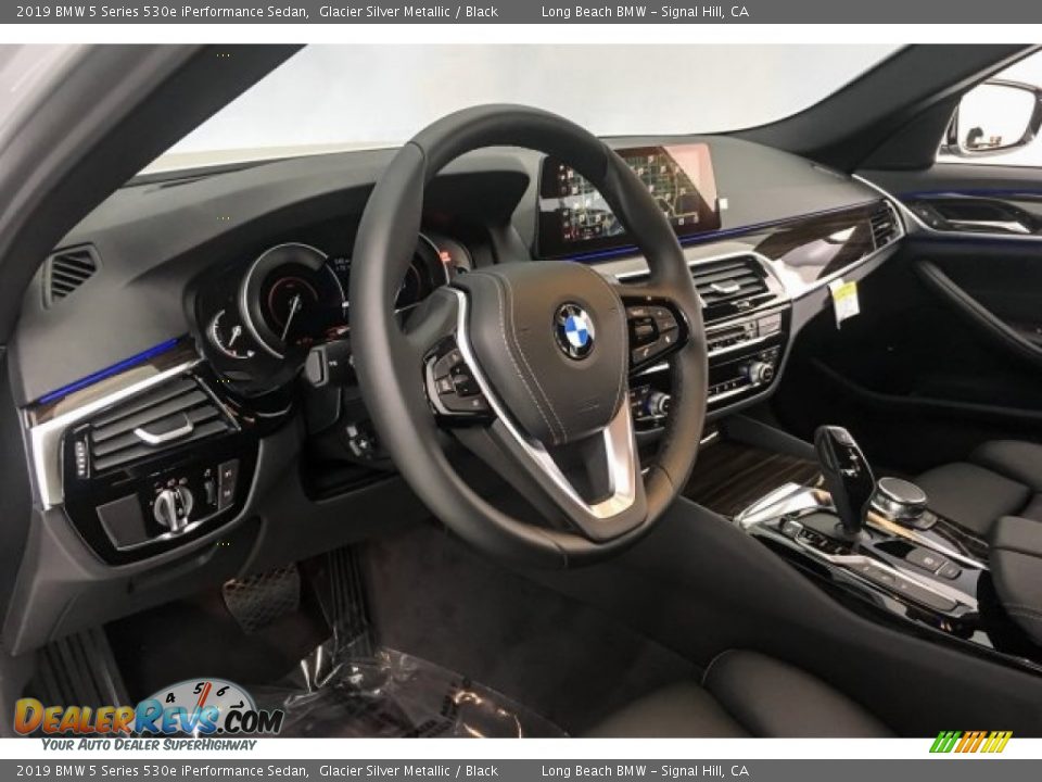 2019 BMW 5 Series 530e iPerformance Sedan Glacier Silver Metallic / Black Photo #4