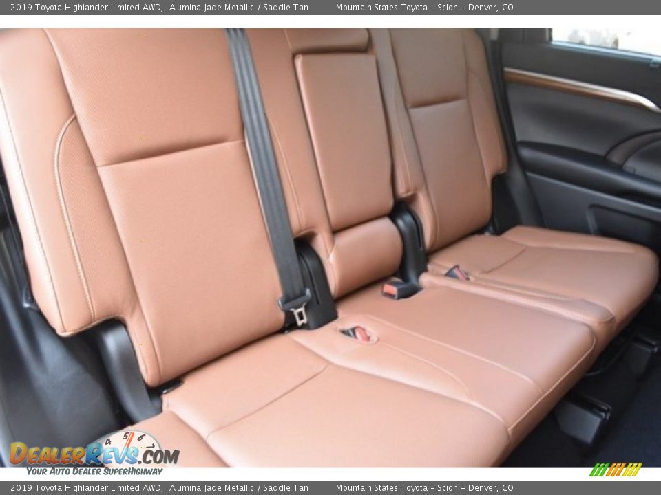 Rear Seat of 2019 Toyota Highlander Limited AWD Photo #20