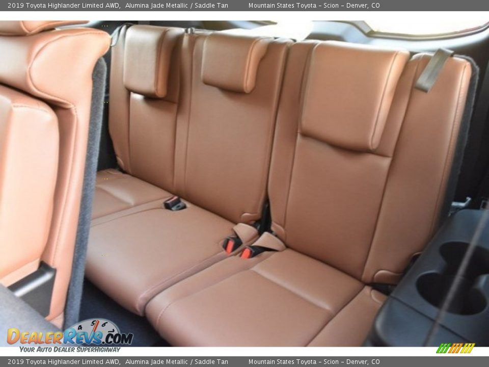 Rear Seat of 2019 Toyota Highlander Limited AWD Photo #22